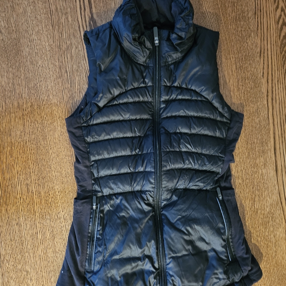 EUC Lululemon Down For It All Vest